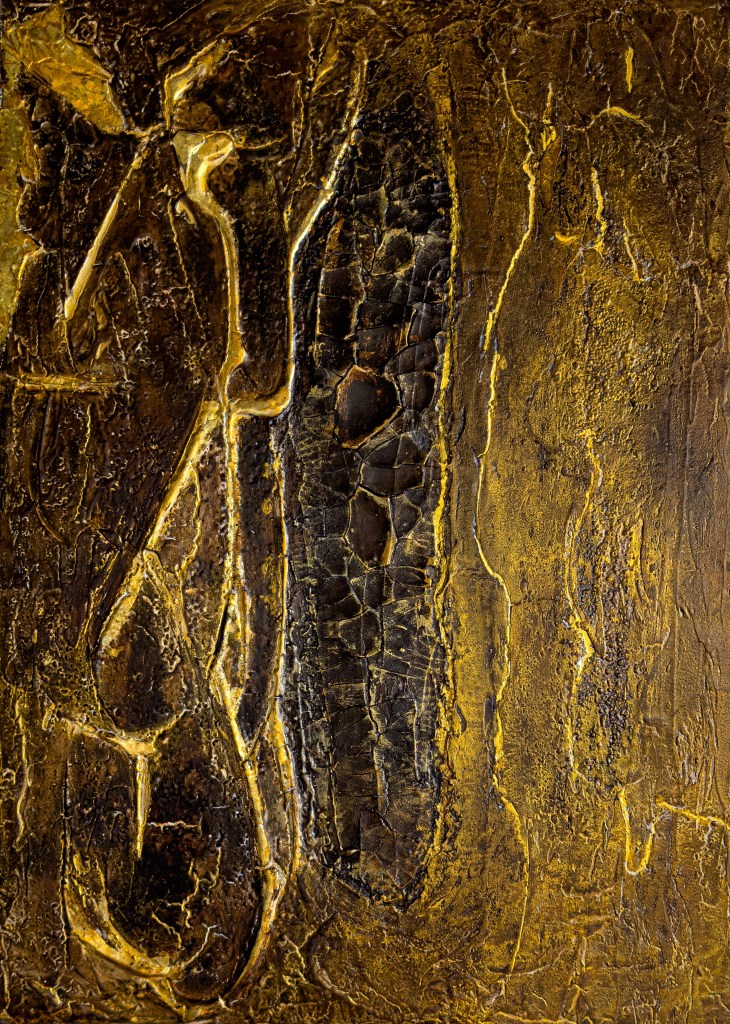 Silence is golden, Gesamtansicht: Hochformat in Braun und Gold, in der Mitte ein schmales, schwarzbraunes Feld aus zersprungenen Schollen mit goldenem Rand